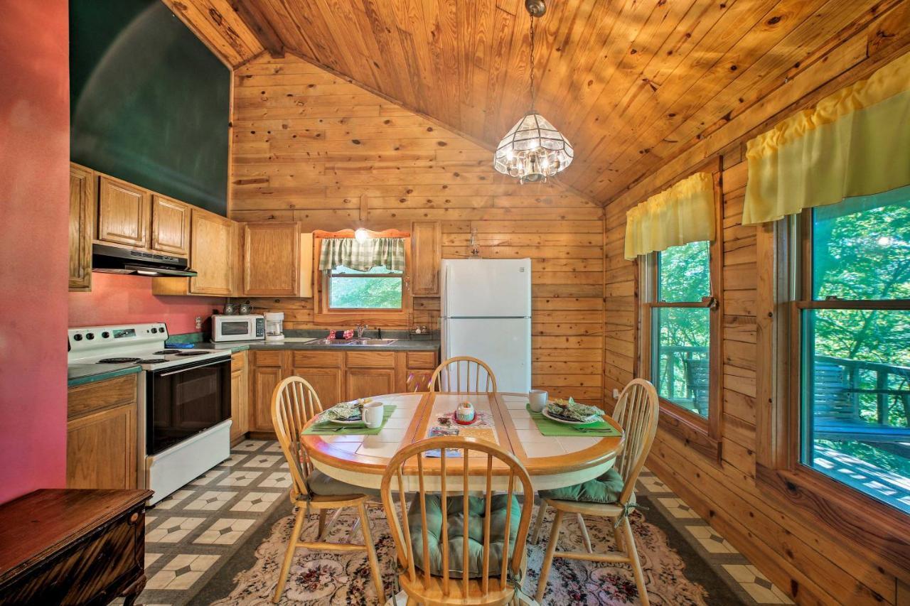 Eureka Springs Studio With Deck, Views And Bbq! Eksteriør billede