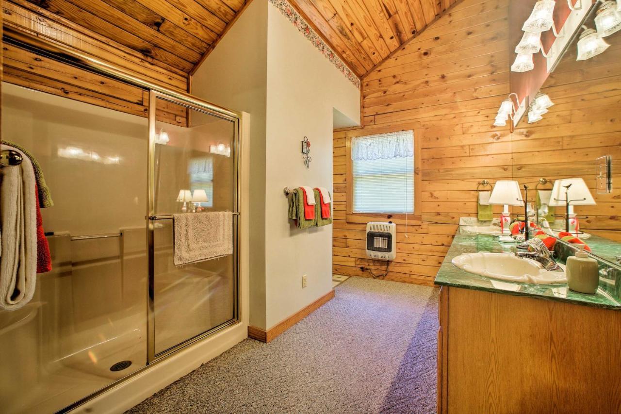 Eureka Springs Studio With Deck, Views And Bbq! Eksteriør billede