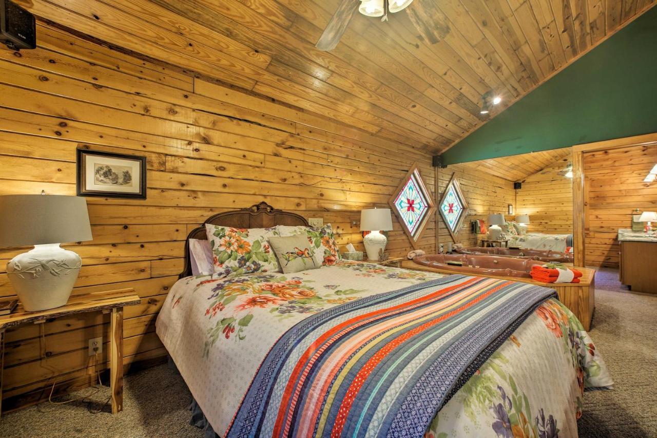 Eureka Springs Studio With Deck, Views And Bbq! Eksteriør billede