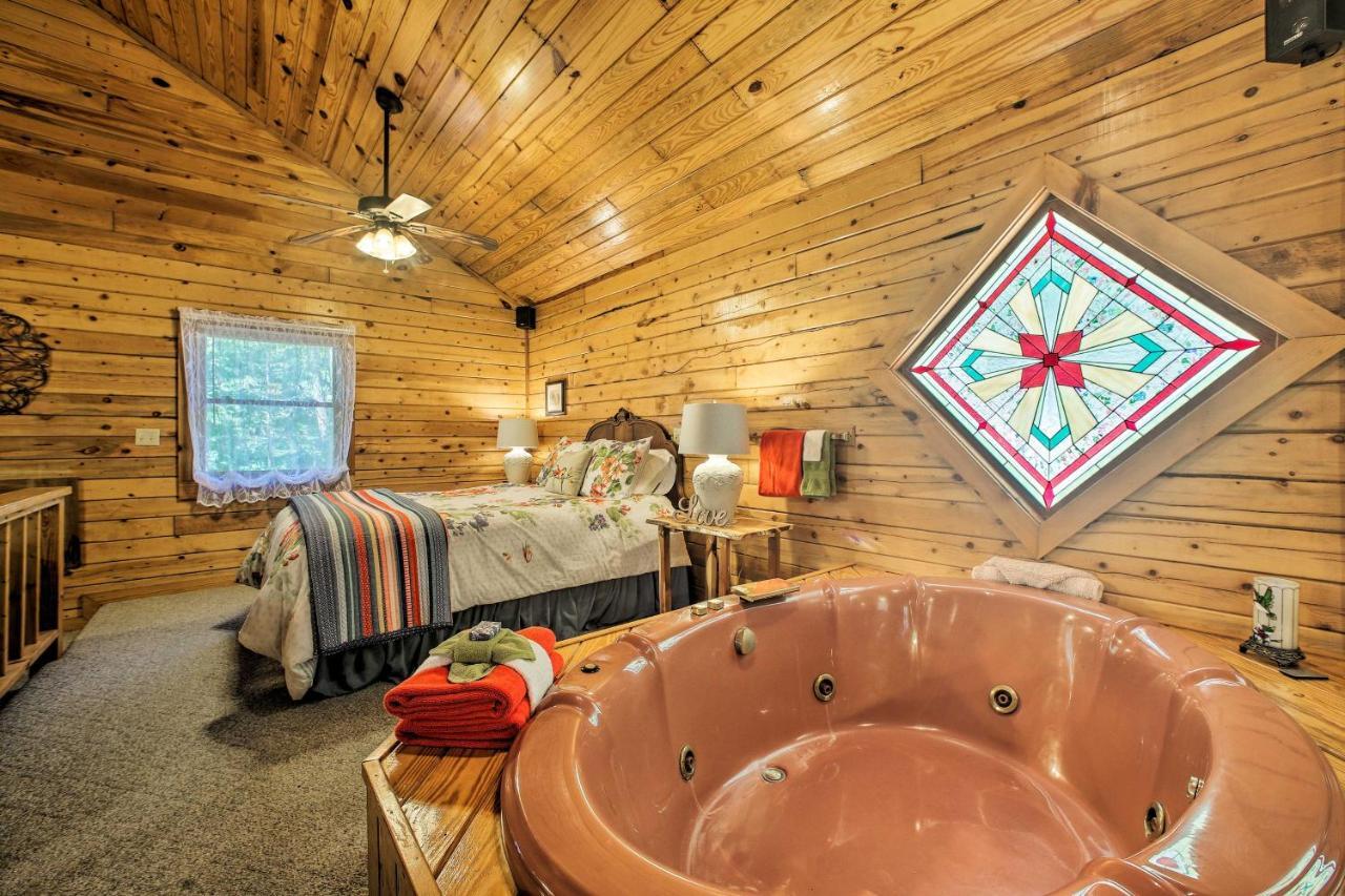 Eureka Springs Studio With Deck, Views And Bbq! Eksteriør billede