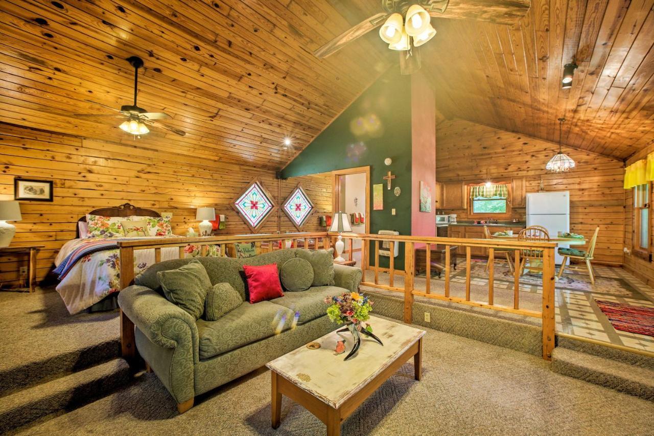 Eureka Springs Studio With Deck, Views And Bbq! Eksteriør billede